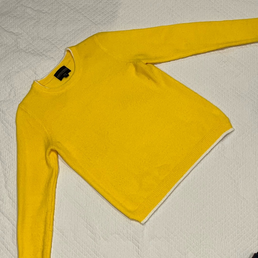 Lightweight Relaxed Fit Canary Yellow Crew Neck Sweater Woman Sz M